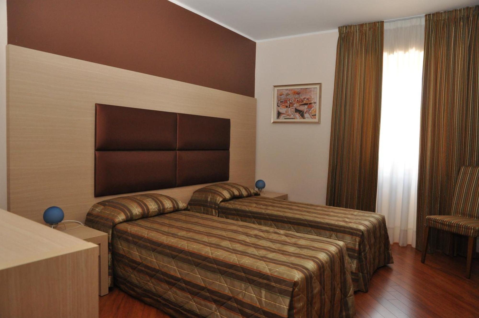 Múggia Dulcinea Hotel מראה חיצוני תמונה